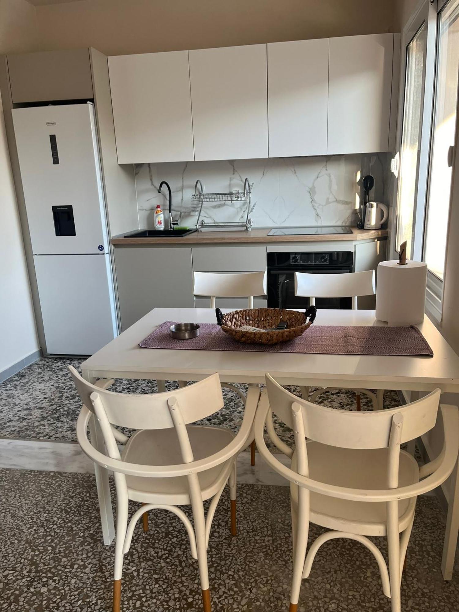 Mz Apartment เนอาเปรามอส ภายนอก รูปภาพ